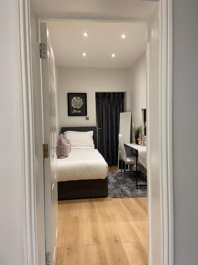 Elegant 2 Bed Flat In Chiswick Apartment London Exterior photo
